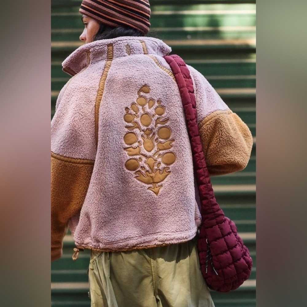 Free People Mountain High Logo Half Zip Fleece / Mauve/Twig